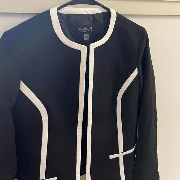 NWT Black Label Ladies Blazer with White Trim - Picture 3 of 5